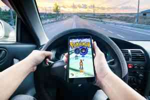Photo of pokemon go while driving